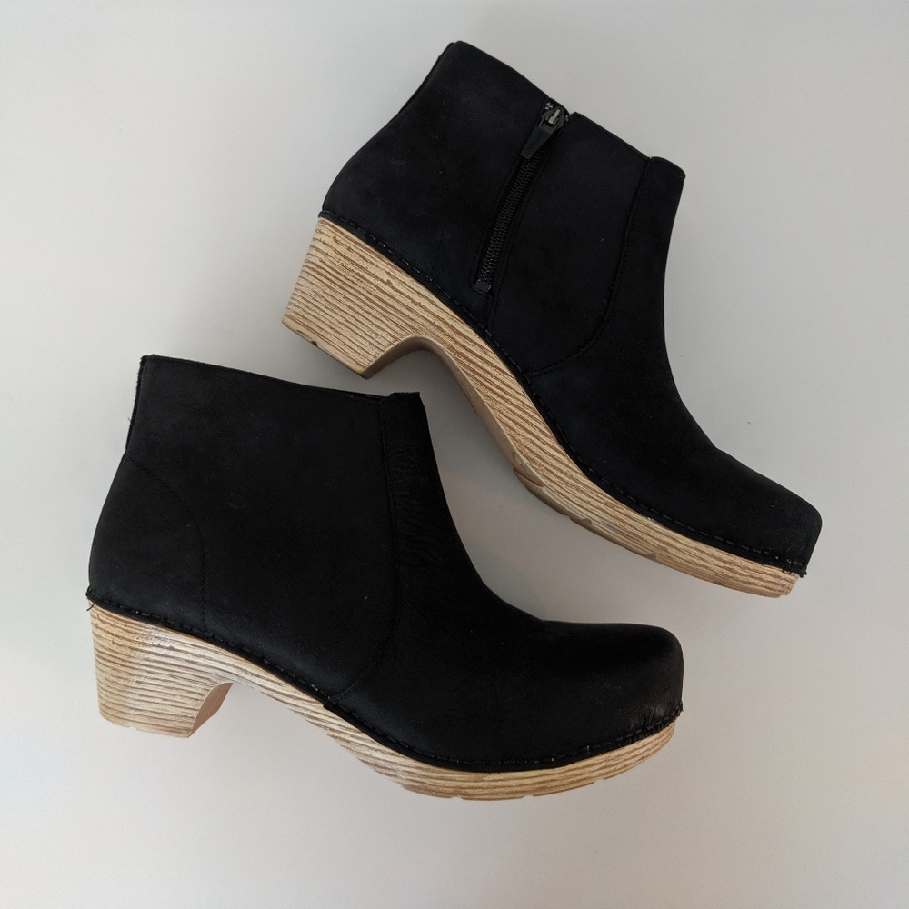 Dansko Maria black nubuck leather clog boots